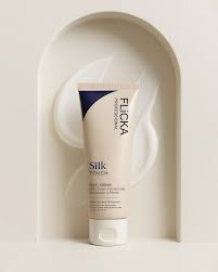 Flicka Silk Touch l Concentrate - Primer and Moisturizer